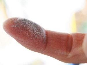 dust on a finger causes asthma